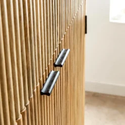 Armoire en bois de manguier Ambrine