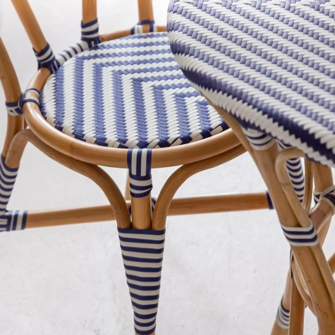 Chaise bistrot en rotin bleue Elynne (lot de 2)