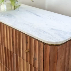 Commode en bois d'acacia et marbre blanc Judith