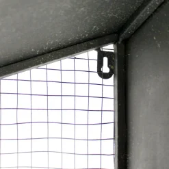 Flèche grise en métal