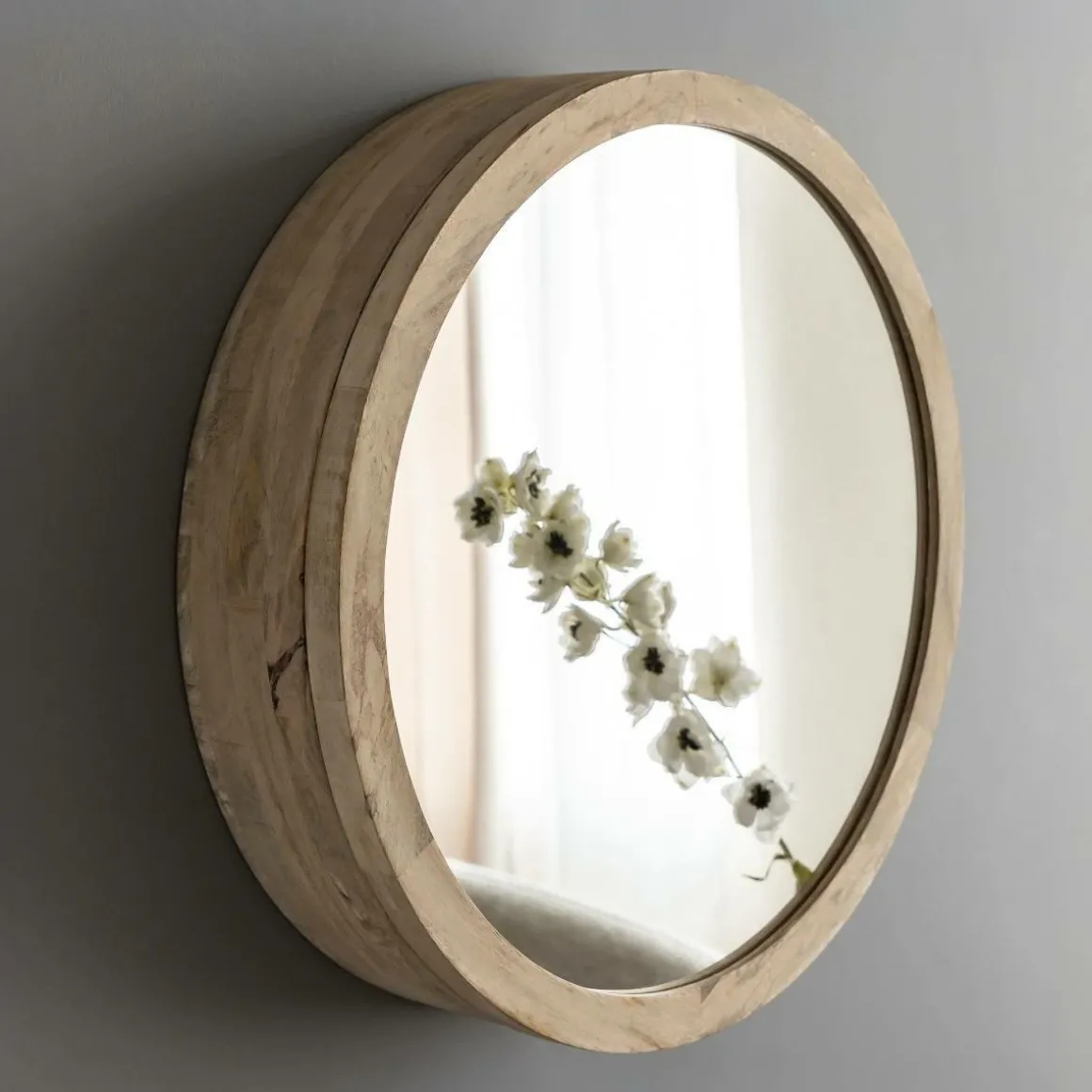 Miroir avec étagères en bois de manguier clair Juliet