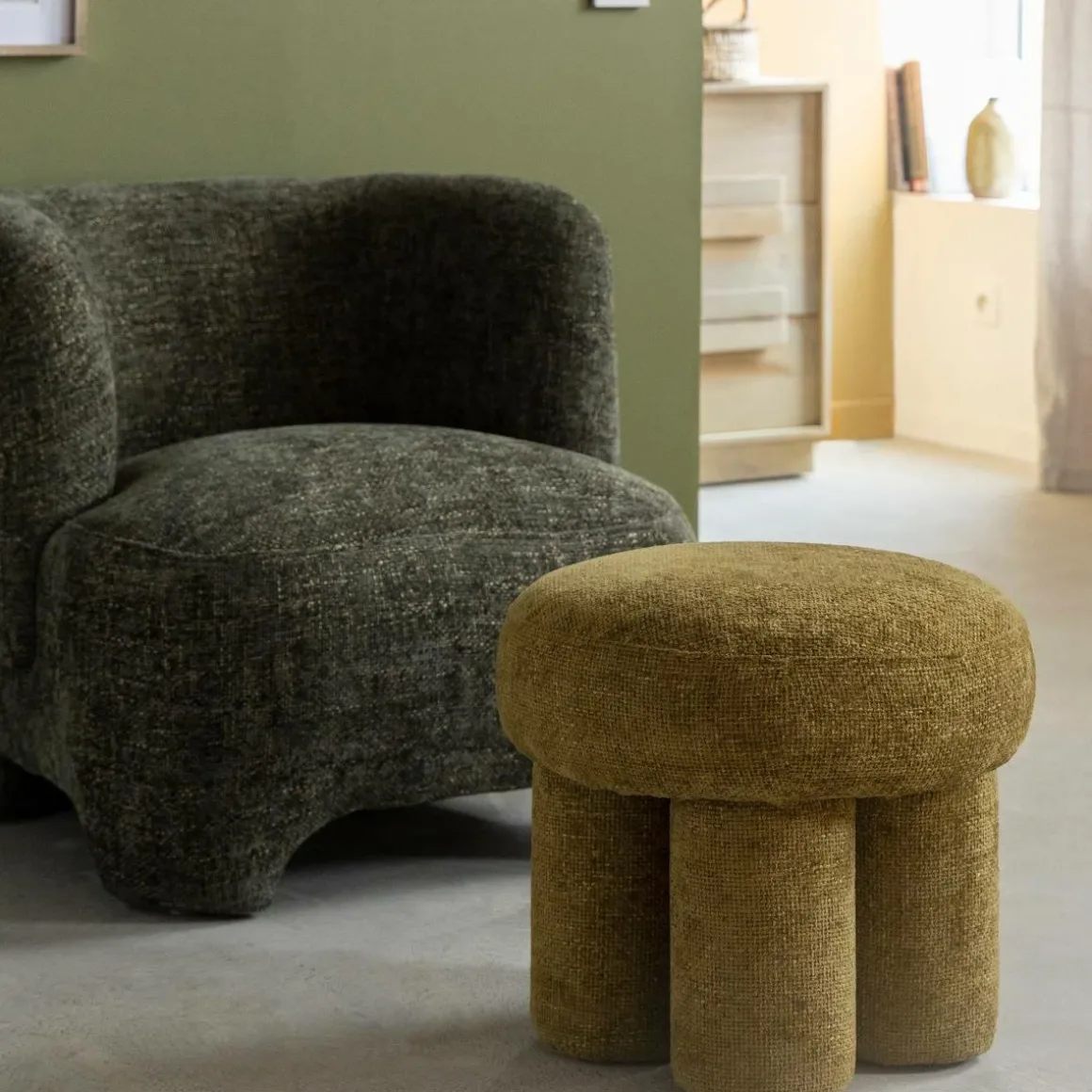 Petit tabouret en tissu kaki Toby