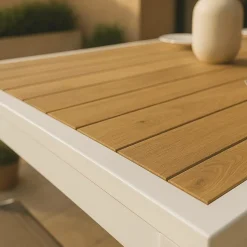 Table à manger carrée en aluminium blanc Ayden