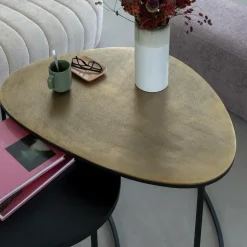 Table basse gigogne en aluminium doré et métal noir Victoria