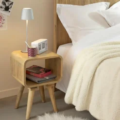 Table de chevet avec niche en bois de manguier Maëva