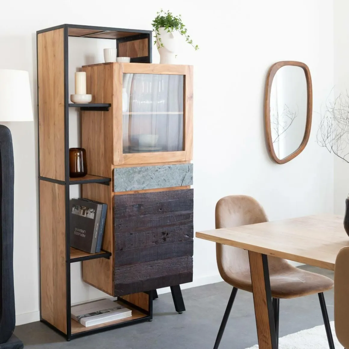 Vitrine en bois d'acacia Ernest